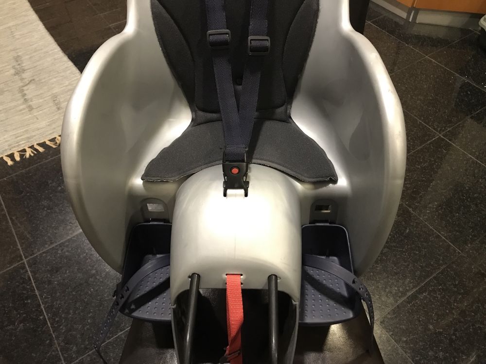 Cadeira de bicicleta para crianca