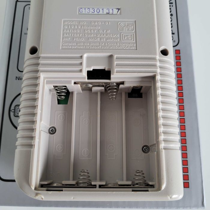 Nintendo Game Boy DMG-01 oryginał, bardzo dobry stan, replika pudełka