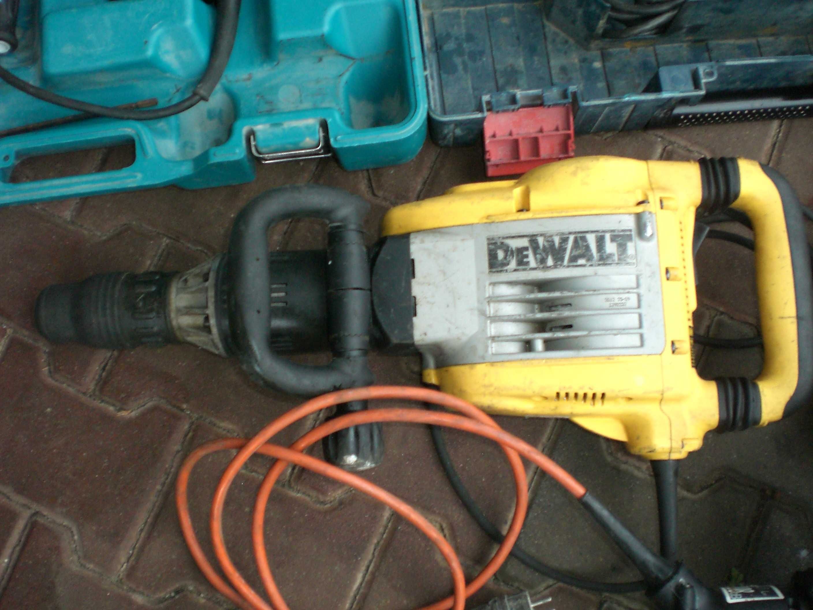 ,Bosch GSH 7 vc,Milwaukee 540,Dewalt D25980