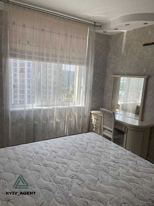 Видова 3-кімнатна (Студія + 2 окремі спальні) по вул. Урлівська, 23В