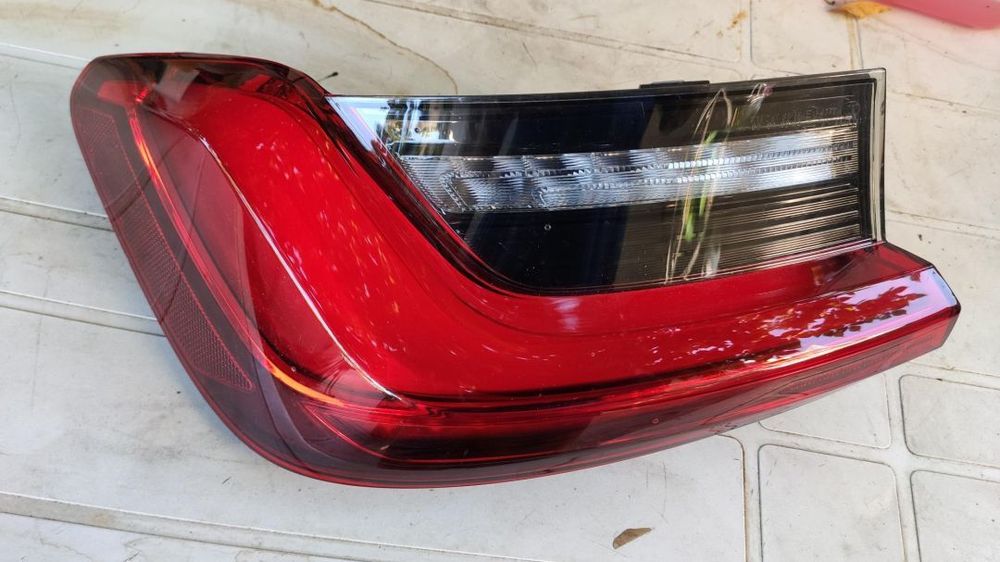 farolim traseiro esquerdo BMW G20 série 3