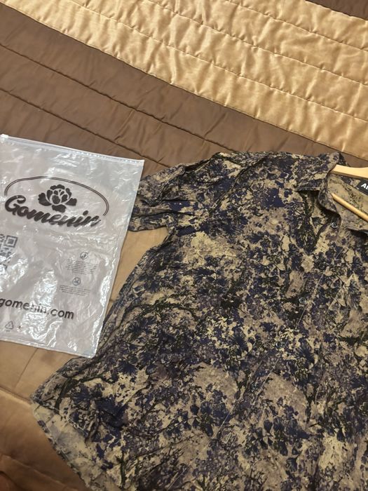 Camisa gomenin tamanho L