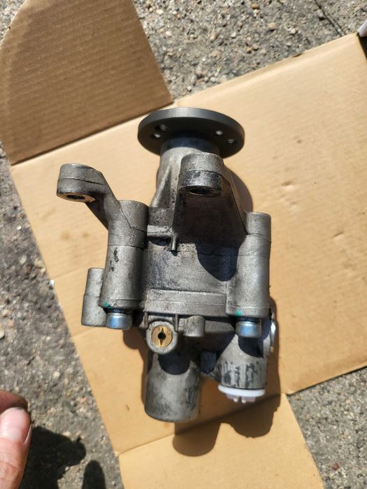 Продам гур на бмв е38