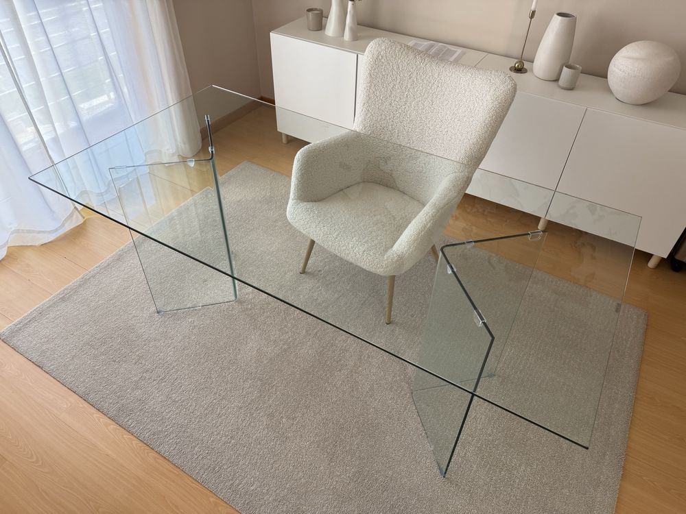 Mesa de Design em Vidro
