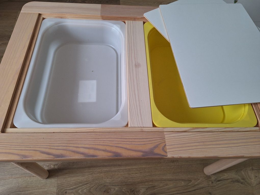 Stolik flisat ikea + pojemniki + taboret