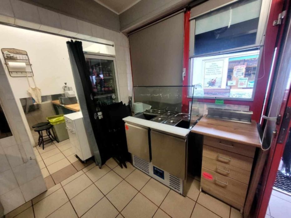 Odstąpię lokal gastronomiczny działający