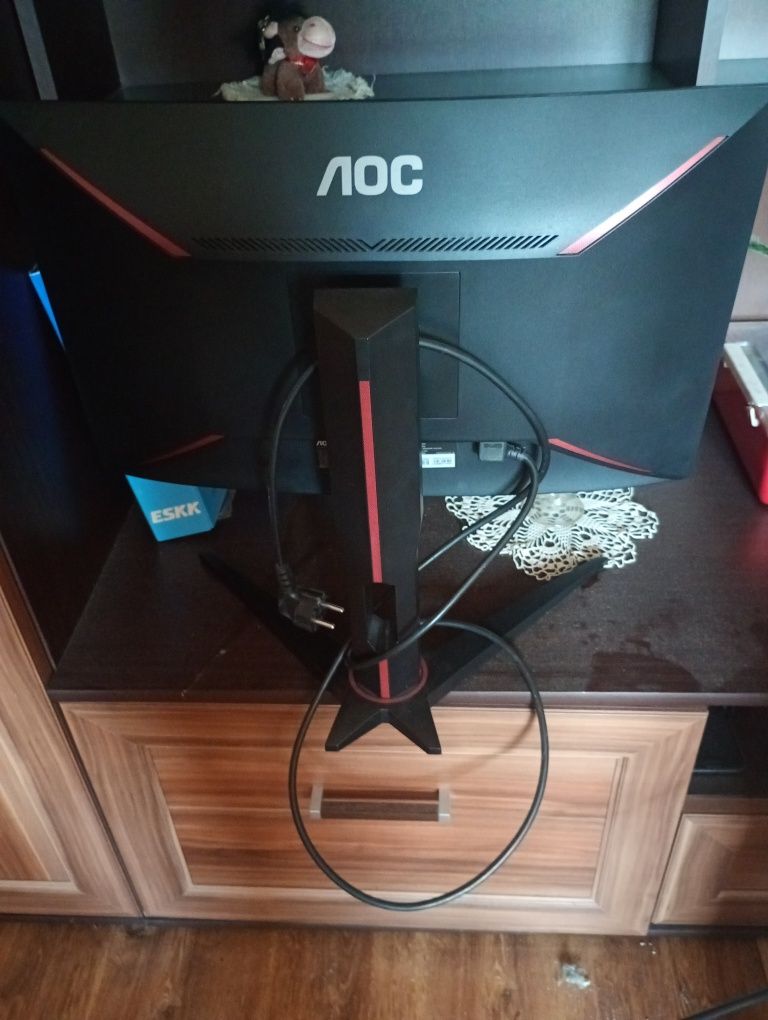 Monitor zakrzywiony 144ghz aoc