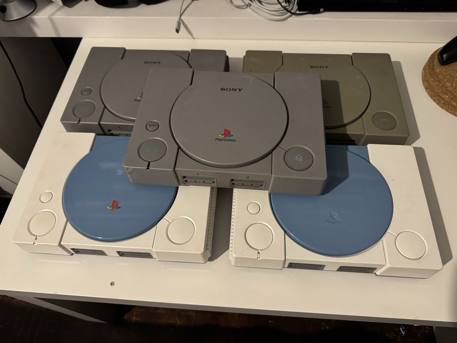 5 konsol Playstation 1 w zestawie