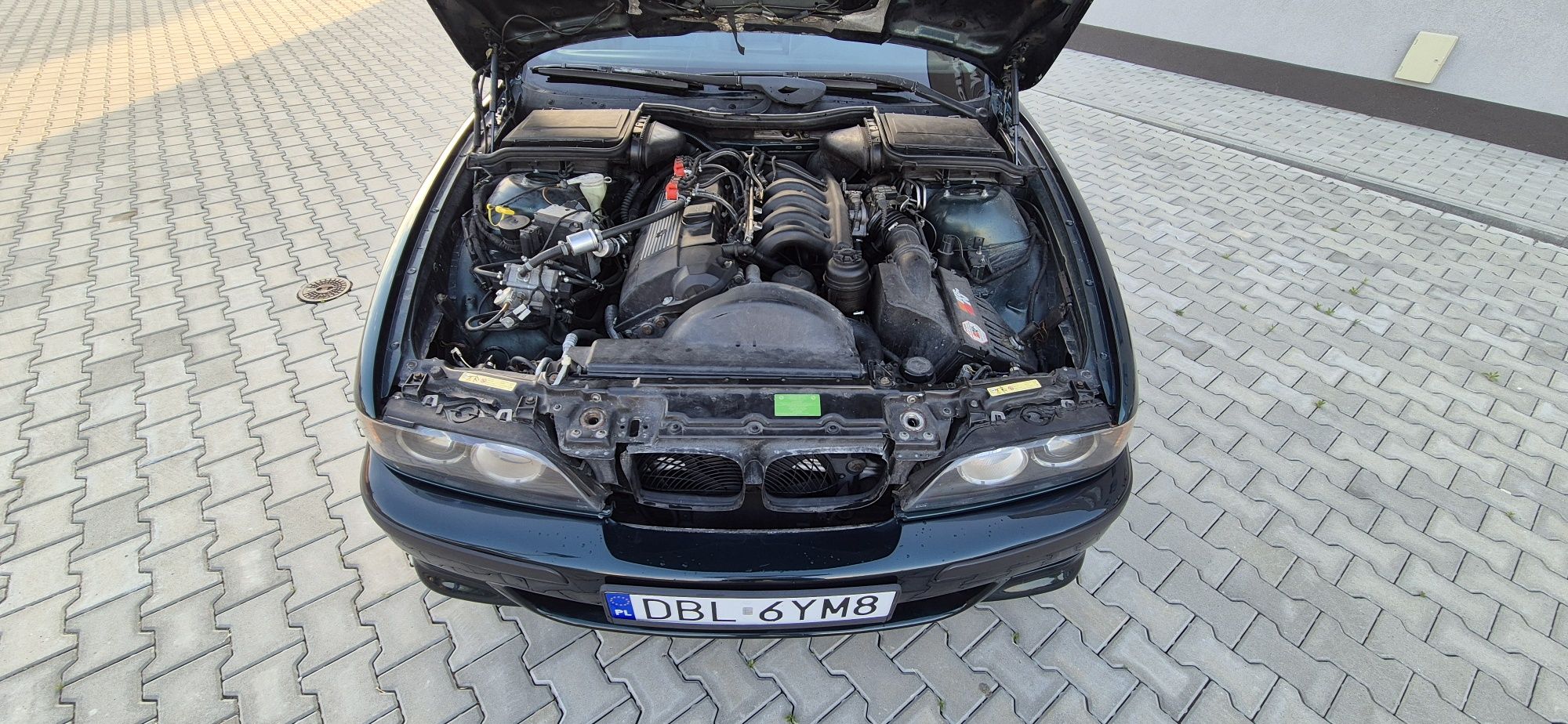 BMW E39 2.8i + LPG Mpakiet sportsitze klima alu 18"