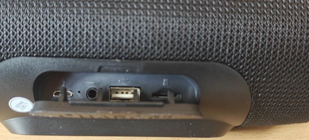 Портативна стерео Bluetooth колонка JBL Charge 3