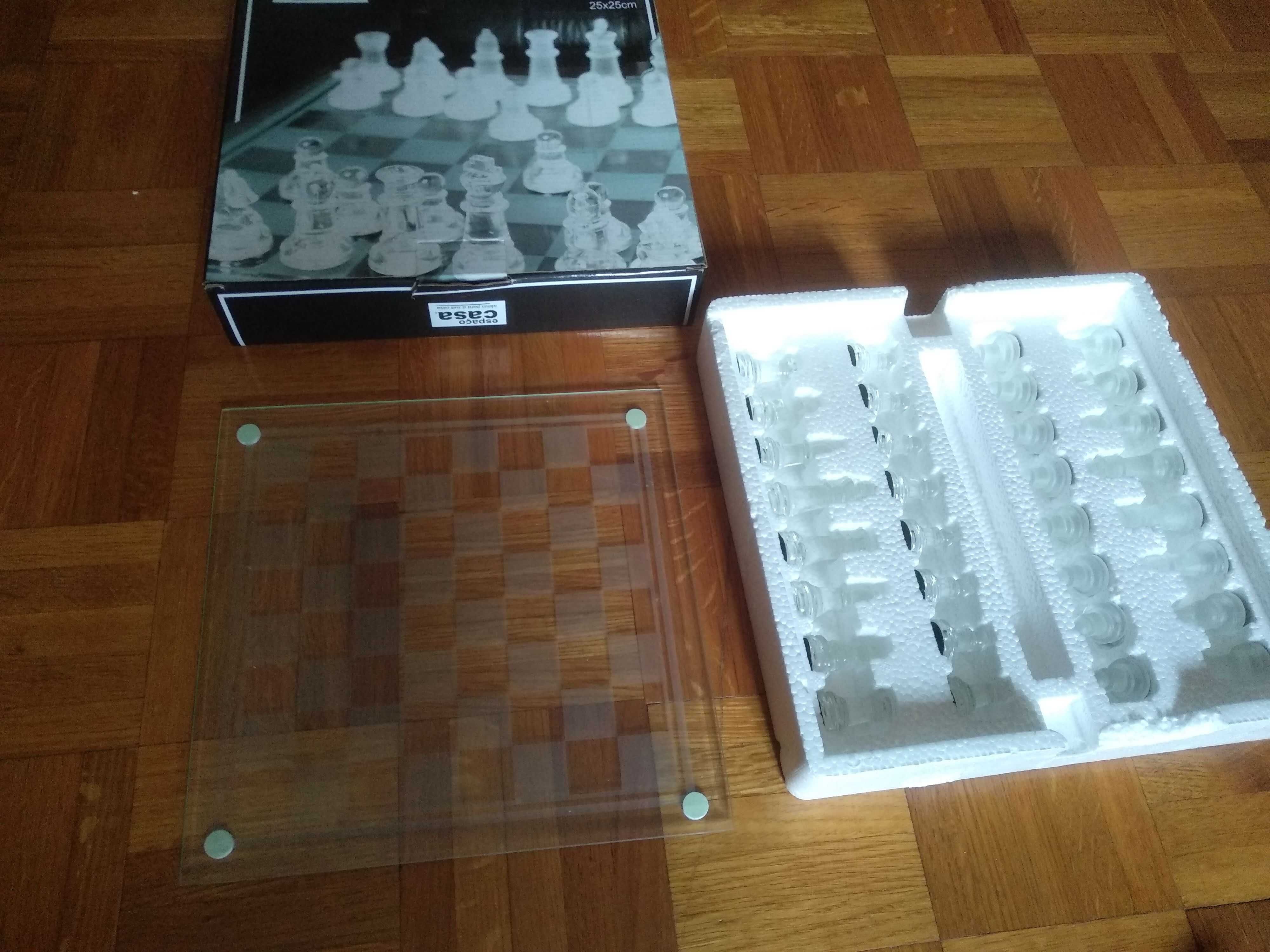 Jogo de xadrez em vidro - tabuleiro 25x25 + peças (baixa de preço!!)