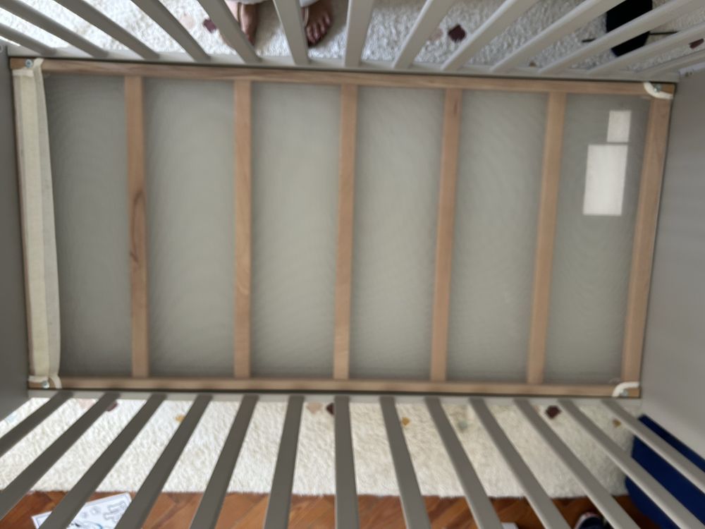 Cama de bebé IKEA
