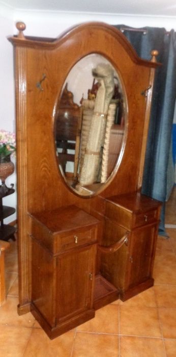 Bengaleiro com cabides madeira maciça