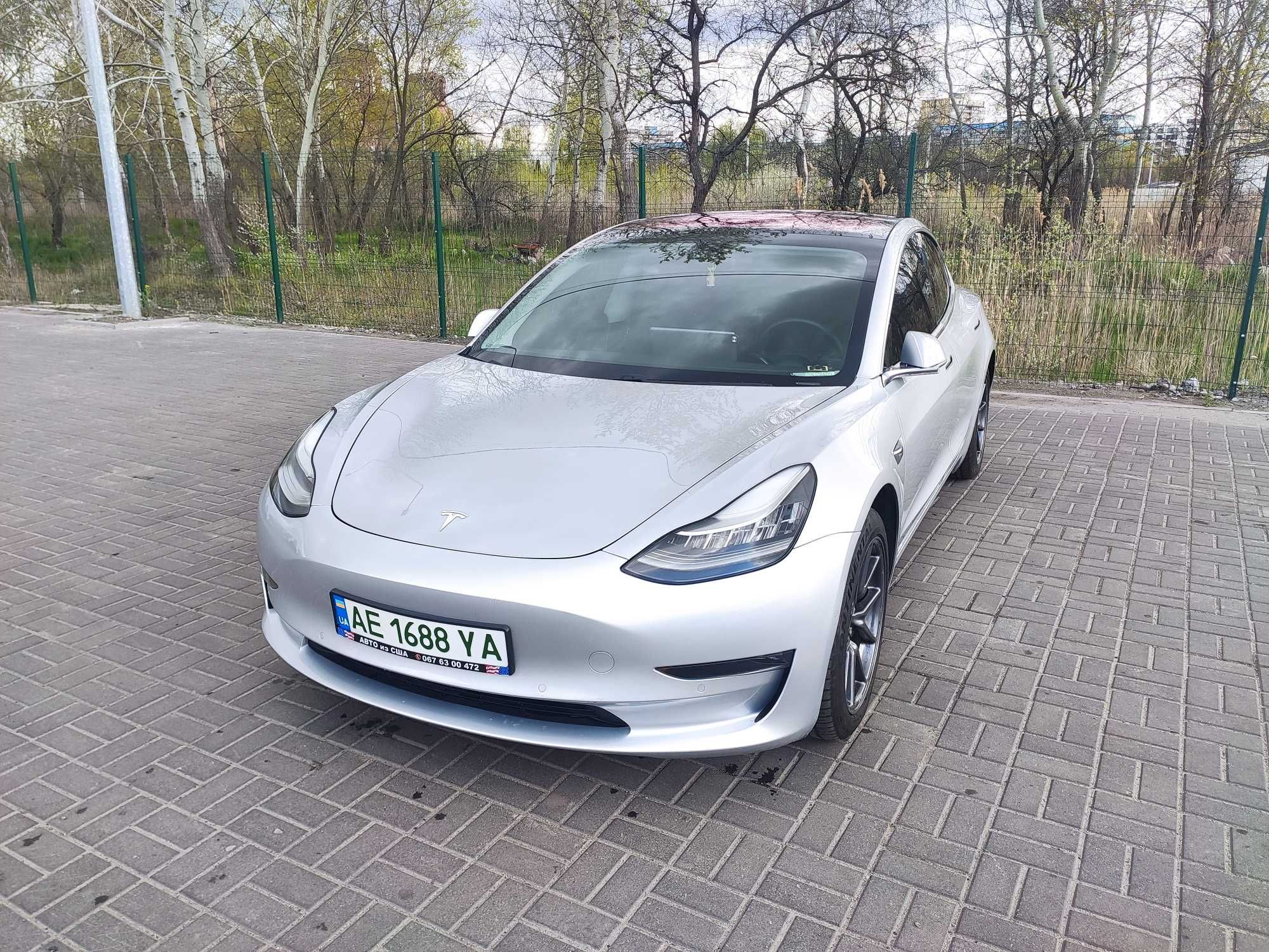 Tesla Model 3 Long Range