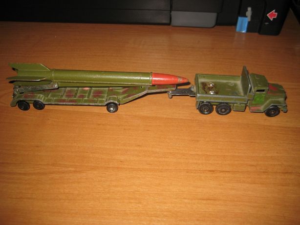 Модель Ракетная установка с тягачом СССР