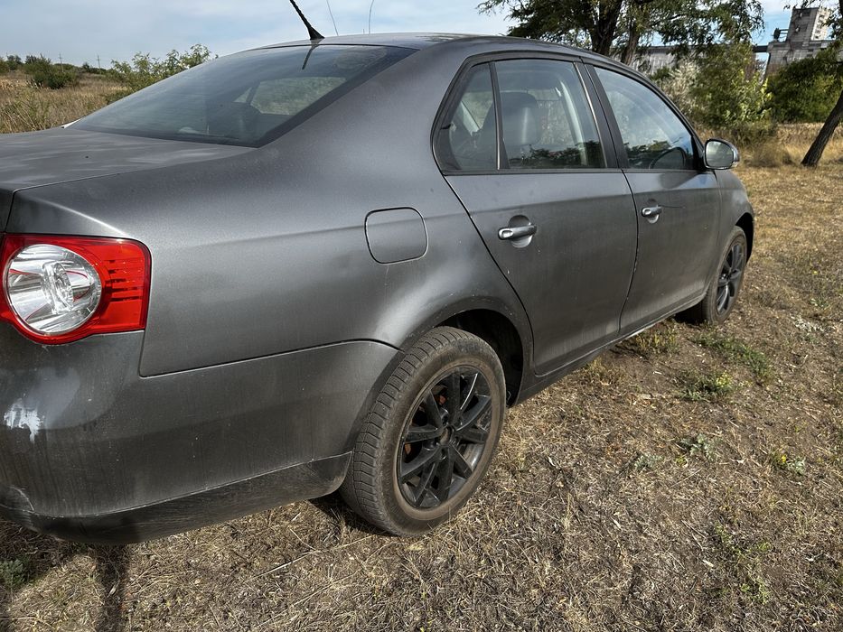Volkswagen jetta 2010 рік 2,5 бензин/газ