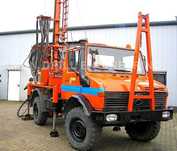 Wiertnica pionowa  Unimog U435 4x4, pompy ciepła, studnie głębinowe