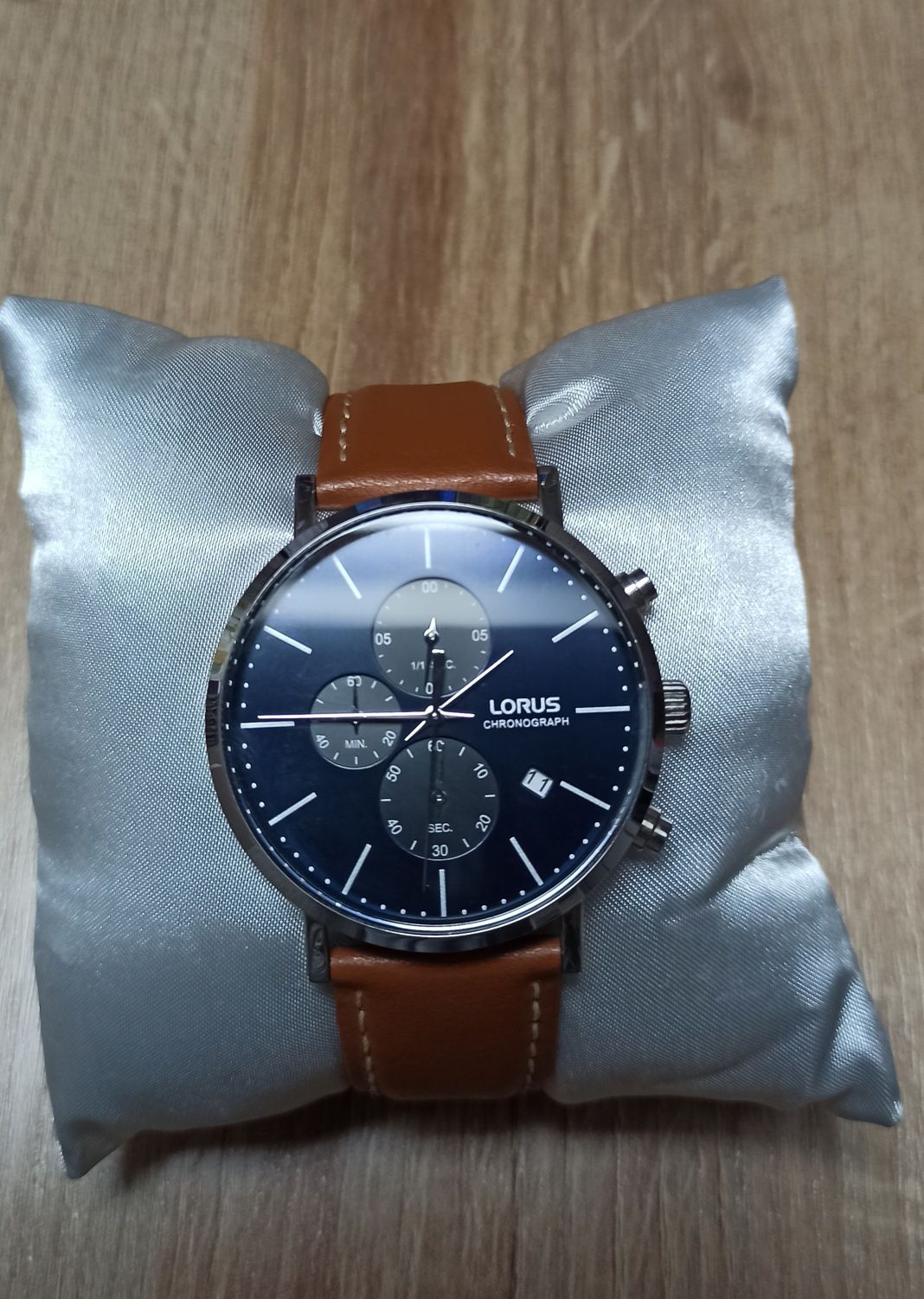 Męski zegarek Lorus RM325 do lekkiej negocjacji