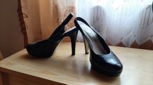 Buty czarne lakierowane bez pięty