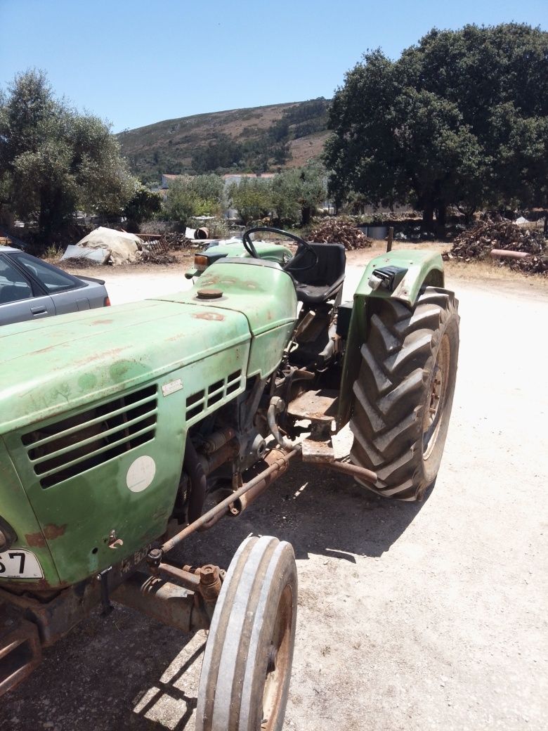 Trator deuts d5206