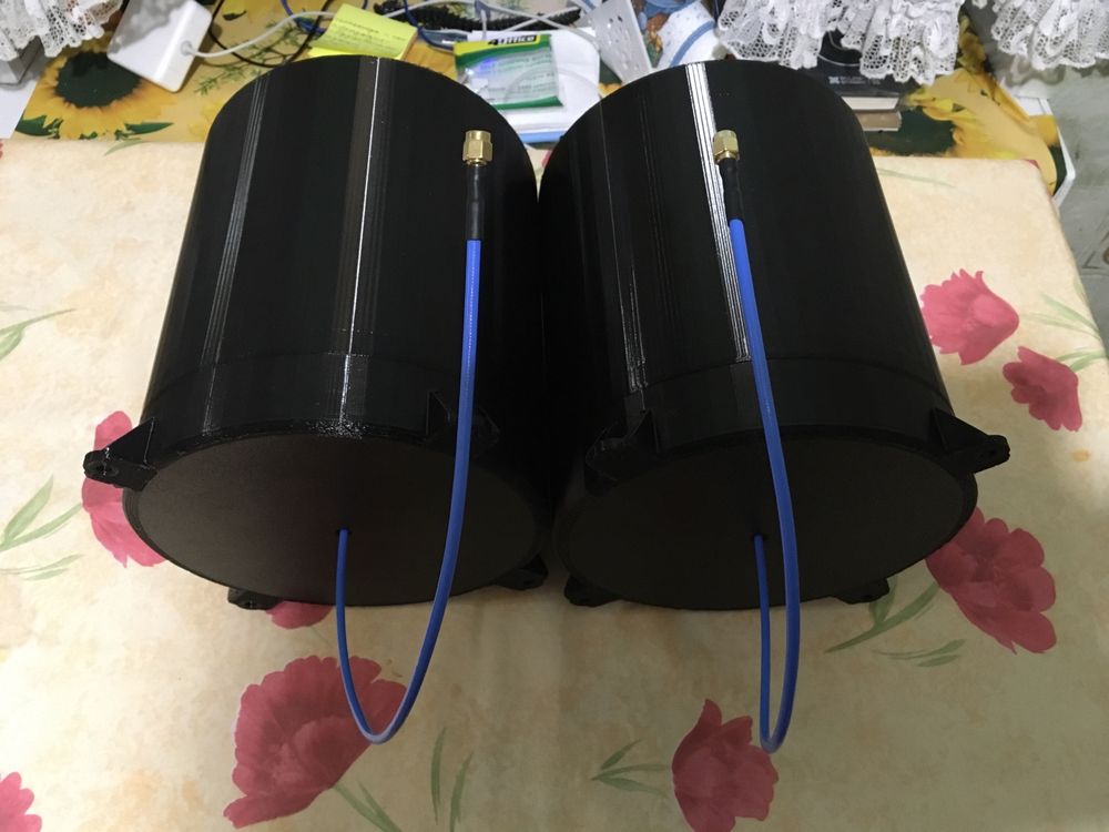 Антени квадрофілярні для РЕБ, купольні, RHCP та LHCP, 380-520 MHz