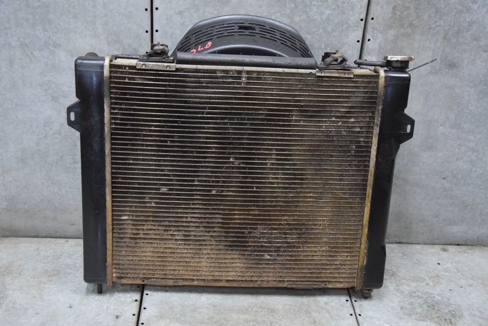 JEEP GRAND CHEROKEE ZJ 4.0 CHŁODNICA WODY OSŁONA