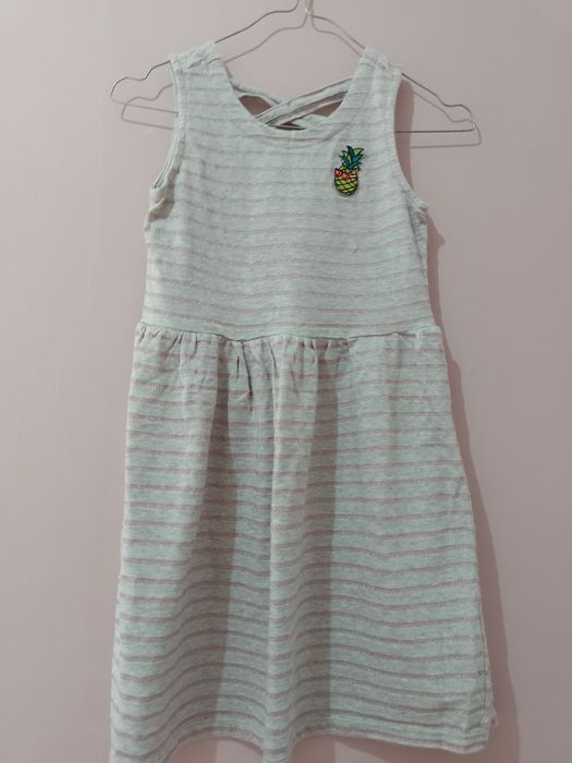 Zestaw 8 sukienek 134 9 lat