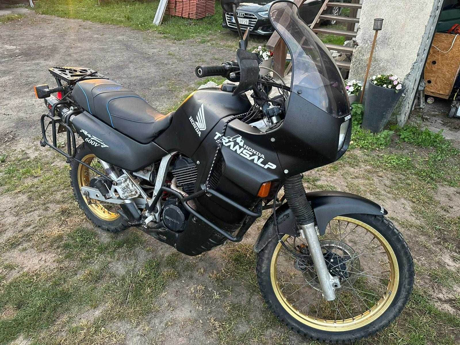 Honda XL600V Transalp 1990
