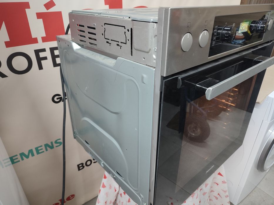 Духовий шкаф Miele H2267E