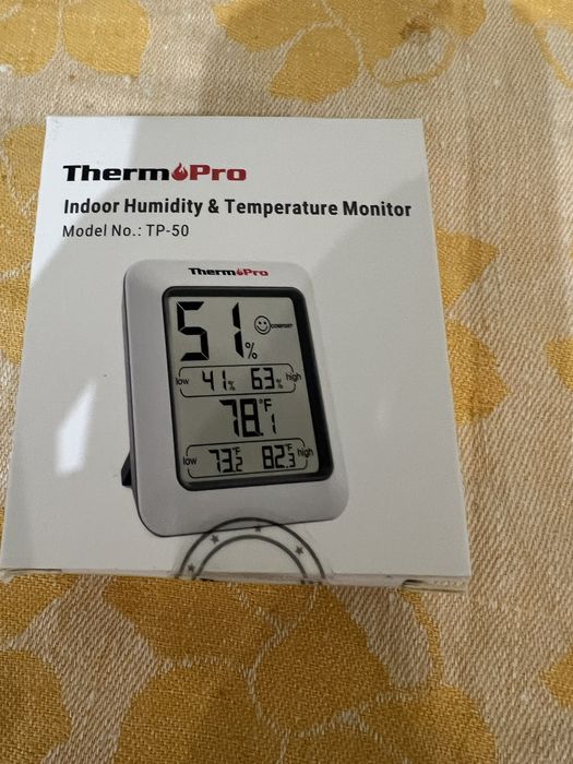 Цифровой климатический термогигрометр ThermoPro TP-50