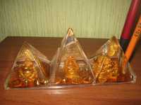 Сувенір настільний Будда в пірамідках