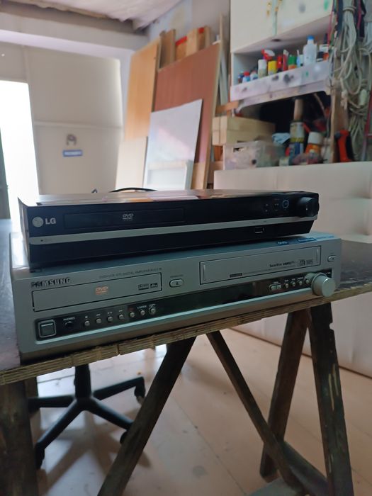 Leitor de DVD+ VCR
