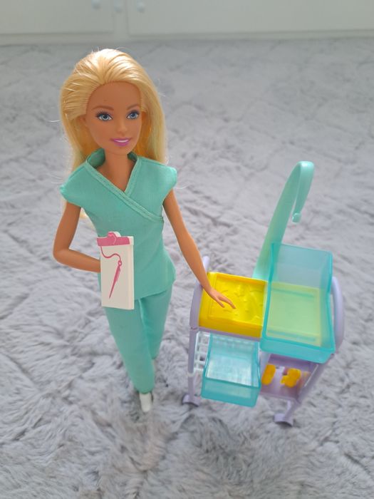 BARBIE lekarka zestaw