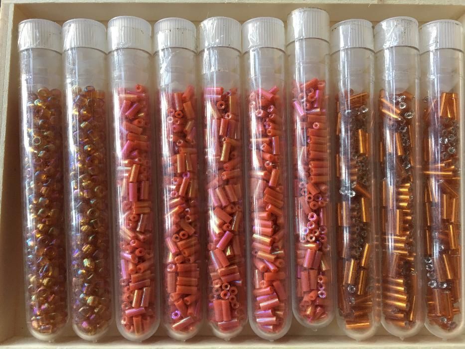 Packs 10 tubos Missangas - varias cores