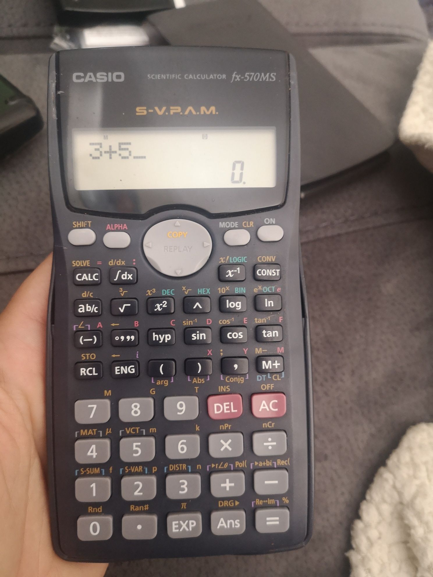 Calculadora científica Casio fx-570MS