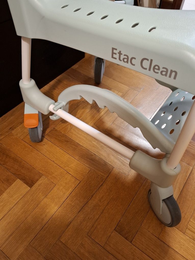 Cadeira Sanitária e Banho com rodas - ETAC CLEAN NOVA