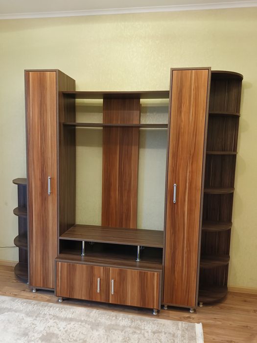 Модульна стінка для вітальні. Стінка під телевізор