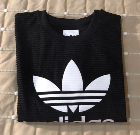 Camisola Adidas preta