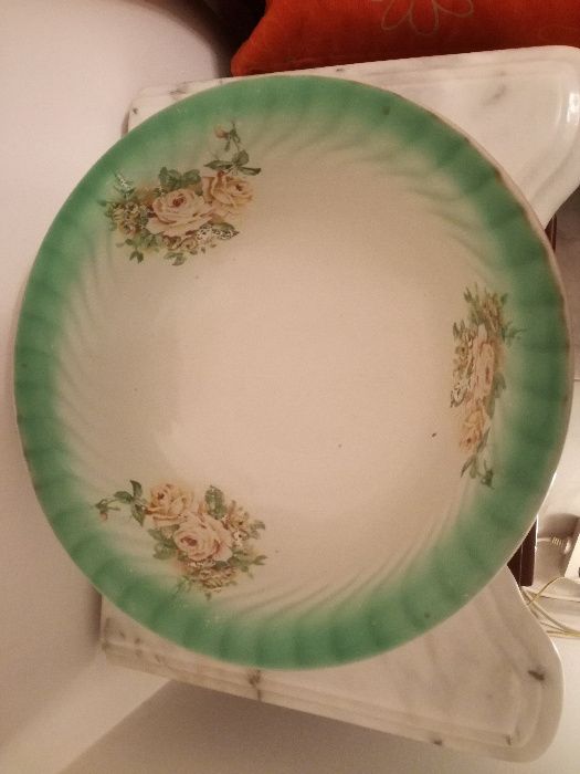 Conjunto de Bacia + Jarro de Faiança Antiga