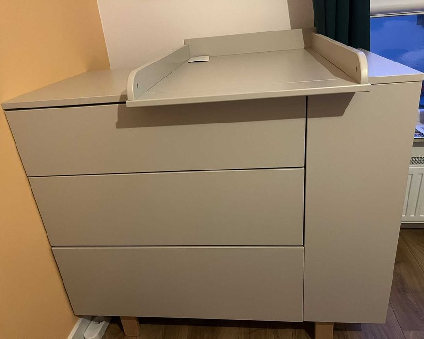 Komoda z regałem z boku Basic Kaszmir Wood Luck Design