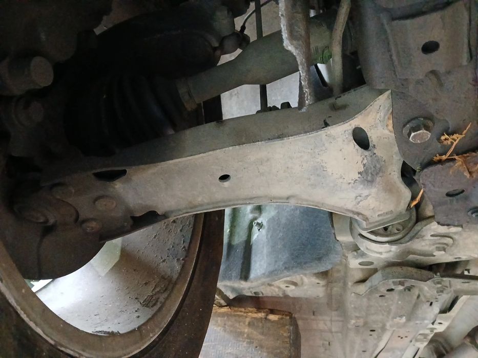 Braço de suspensão frente direito VOLVO XC60 I (156)