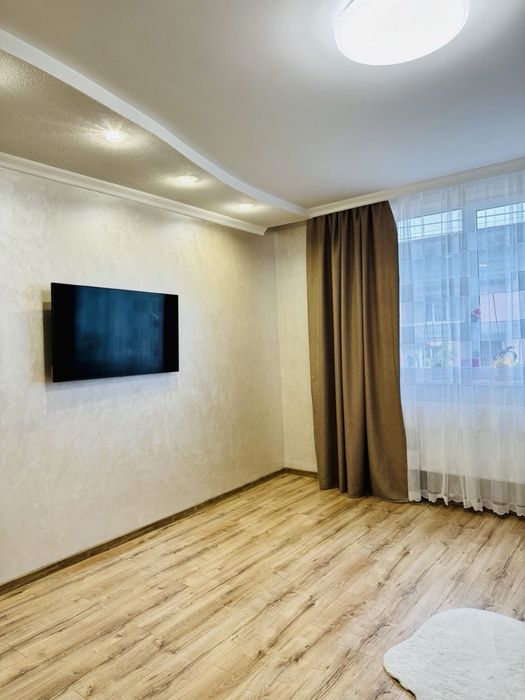 Енергозберігаючий будинок в Ужгороді з доходом 1000$ в місяць