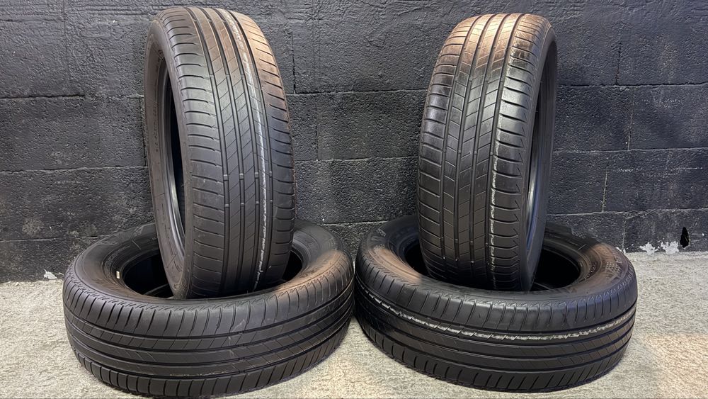 Pneus 215/60r17 Bridgestone Turanza T005 com 80% piso