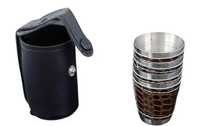 Zestaw 4 Małych Kieliszków Metalowych 30 ml w Skórzanym Etui