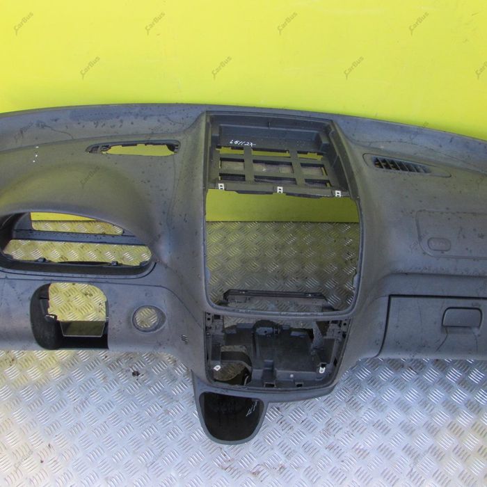 Торпедо панель передня Mercedes Vito W639 Вито 639  панелька Шрот В6