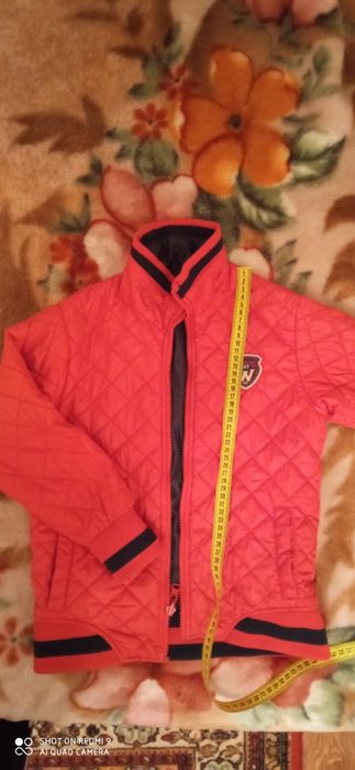 Продам двухстороннюю курточку на мальчика 122-128