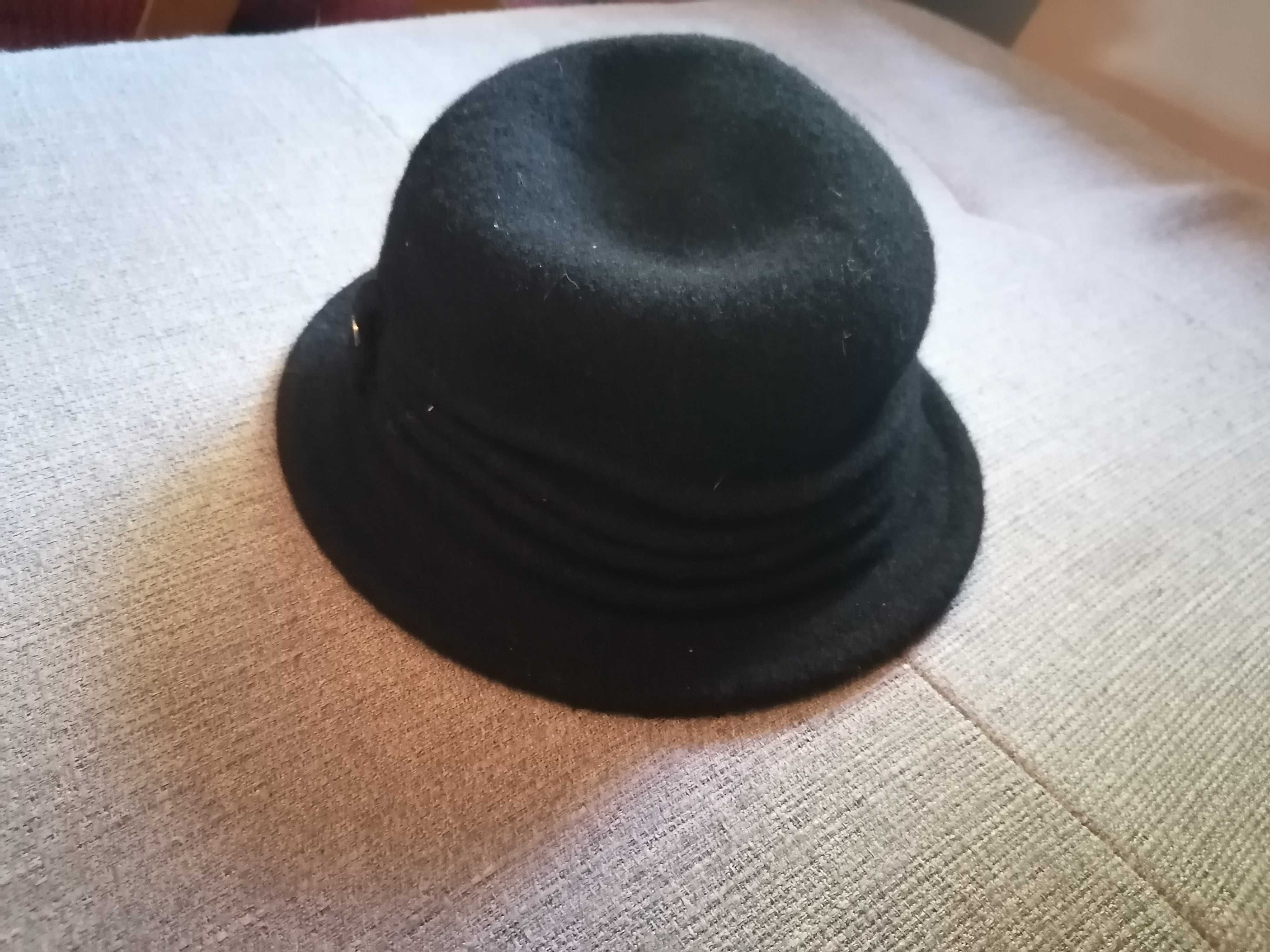 kapelusz  kapelusiki 4 sztuki wełna