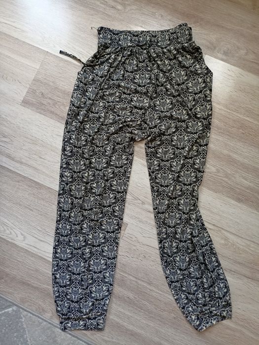 Spodnie alladynki rozmiar m/l