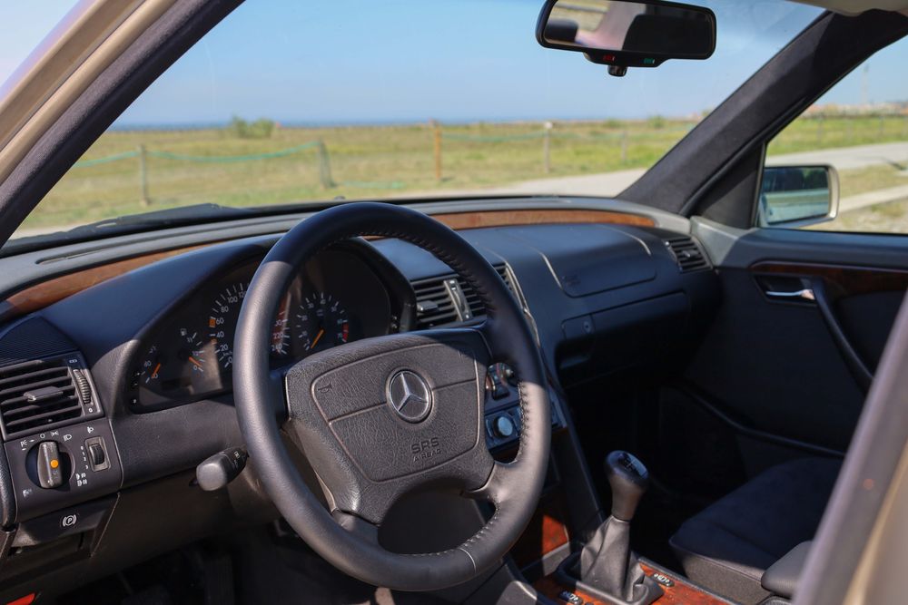 Mercedes C200 Kompressor  AMG - Desde 120€ /mês