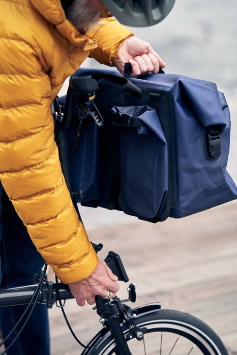 Torba rowerowa Brompton Borough Waterproof L, Navy, with frame